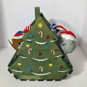 Wooden Christmas Tree Basket Sawmill Critters Selmer TN Handmade Critters 9 x 10